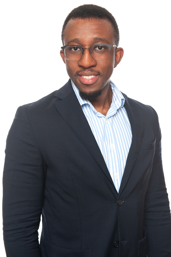 1AC0810 Pour Facebook 681x1024 - Charlhenry Pierre