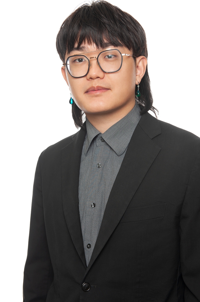 1AC0920 Pour Facebook 681x1024 - Jingxuan Yu