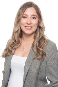 1AC1068 Pour Facebook 200x300 - Janie Fontaine